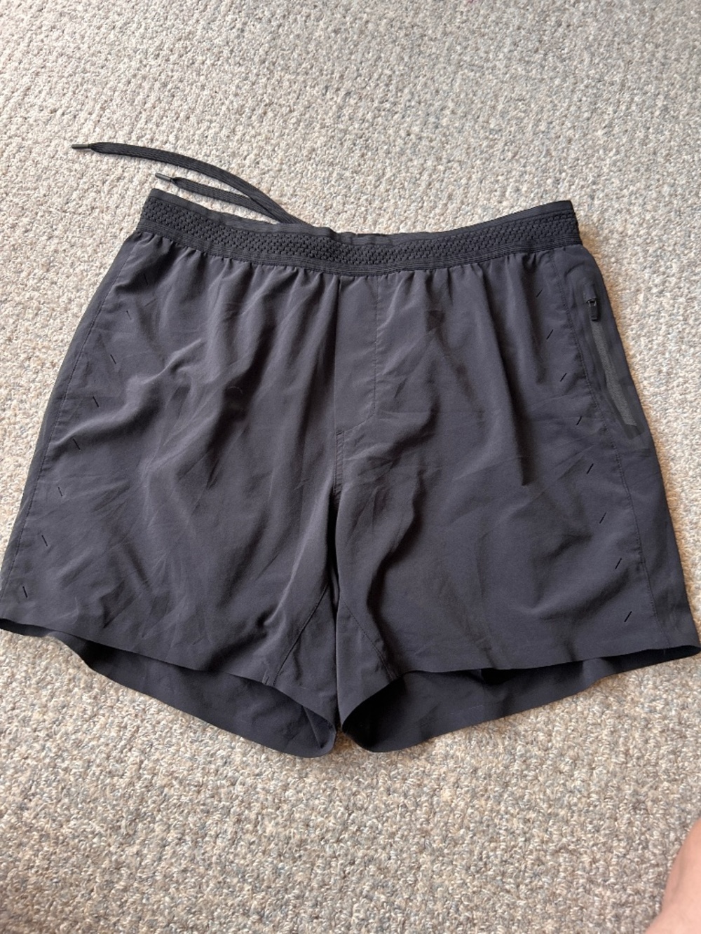 Men's Ten Thousand The Session Short - 5 inch inseam - black Large